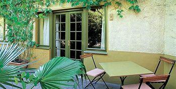 Villa Verdi Guesthouse Windhoek Bagian luar foto